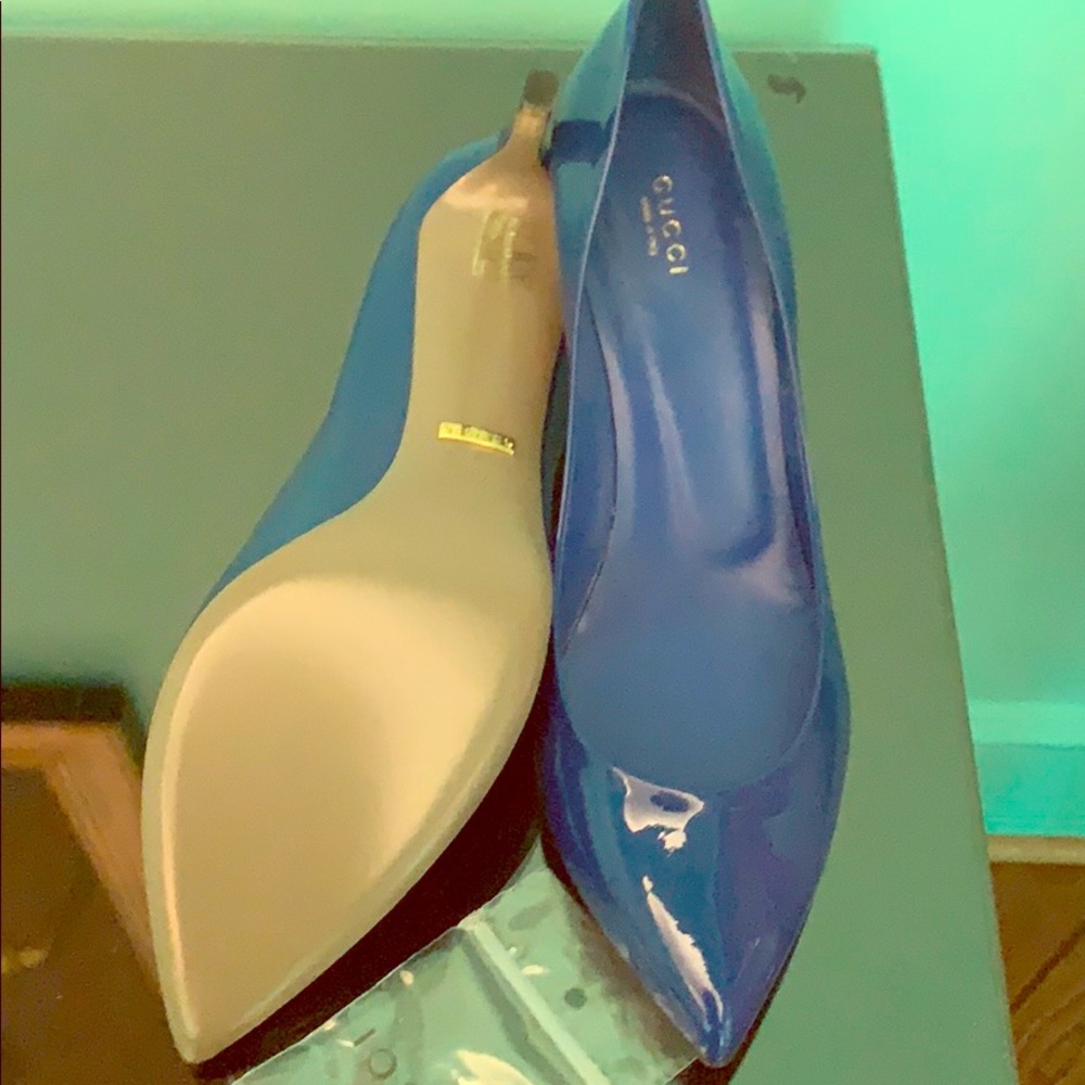 Gucci electric blue patent heels new 10.5
